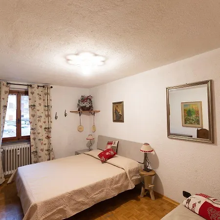 Joivy Flat For 6, In The Historic Town