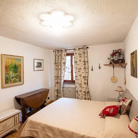 Joivy Flat For 6, In The Historic Town * Pré-Saint-Didier