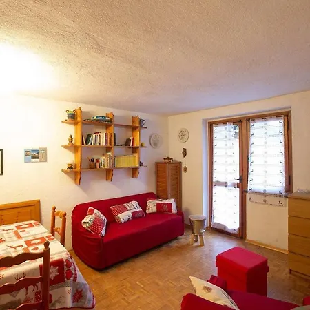 Daire Joivy Flat For 6, In The Historic Town *